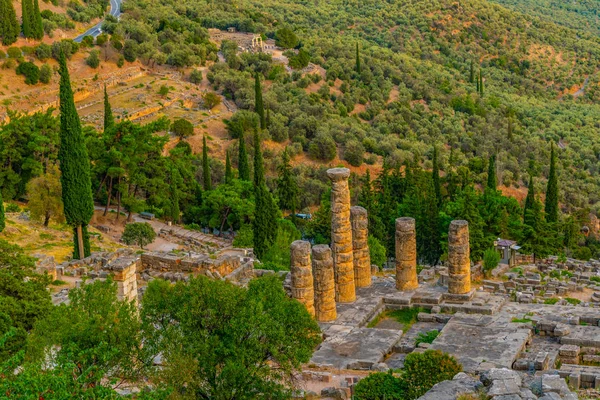 Панорамою Заходу Сонця Руїн Храму Аполлона Стародавньому Delphi Greec — стокове фото
