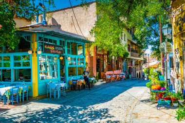 Selanik, Yunanistan, 8 Eylül 2017: Eski şehir Selanik, Greec dar bir sokakta görünümünü