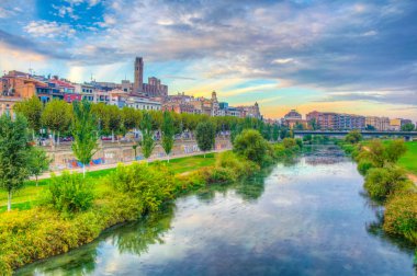 La Seu Vella Katedrali Lleida şehir Spai üzerine inşa
