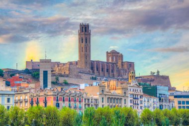 La Seu Vella Katedrali Lleida şehir Spai üzerine inşa