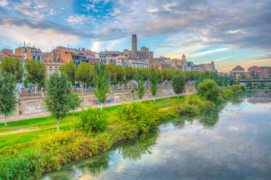 La Seu Vella Katedrali Lleida şehir Spai üzerine inşa