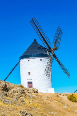 Spai Consuegra, geleneksel beyaz yel değirmenleri