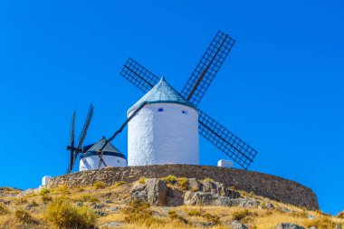 Spai Consuegra, geleneksel beyaz yel değirmenleri