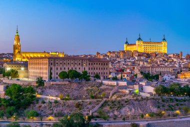 Cityscape Toledo, Spai gece görünümü