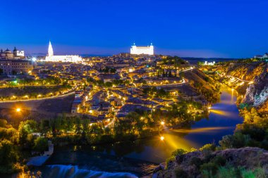 Cityscape Toledo, Spai gece görünümü