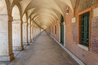 Aranjuez, Kraliyet Sarayı çit, Spai arkasında kapalı arcade