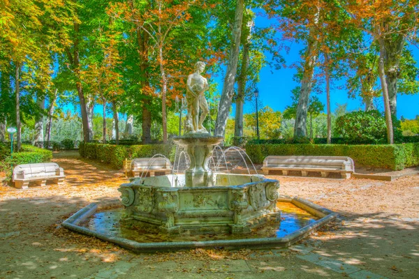 Kašna Zahradě Královský Palác Aranjuezu Spai — Stock fotografie