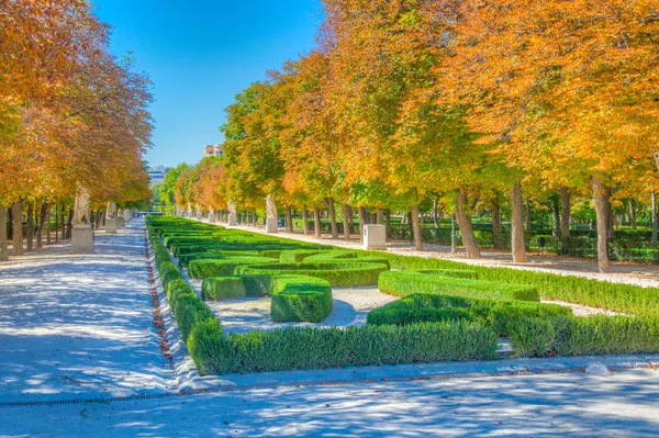 Paseo Las Estatuas Parque Del Buen Retiro Madrid Spai — ストック写真