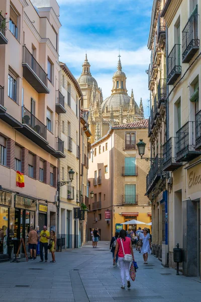 Segovia Spain October 2017 People Walking Cathedral Segovia Spai — Stock Photo, Image