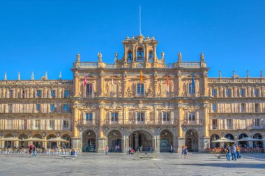 Salamanca, İspanya, 5 Ekim 2017: İnsanlar Salamanca, Spai, Plaza Mayor arasında gezinme