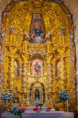 Avila, İspanya, 5 Ekim 2017: San Vicente Avila, Spai, bazilika içinin