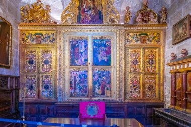 Avila, İspanya, 5 Ekim 2017: Avila, Spai katedral içinin