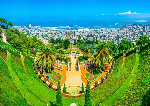 Santuário do Bab em jardins Bahai em Haifa, Israel — Fotografia de Stock