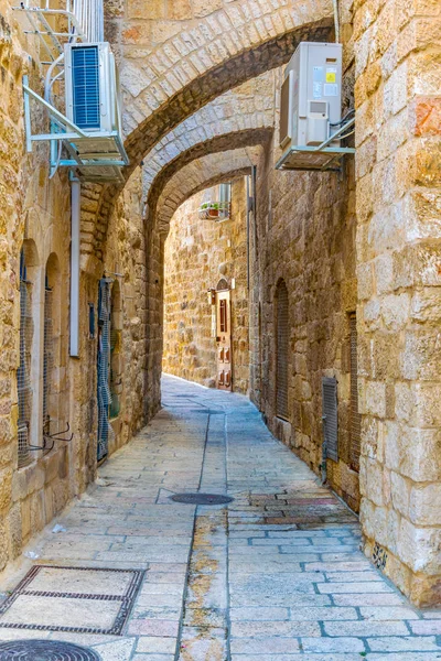 Calle estrecha del distrito armenio de Jerusalén, Israel —  Fotos de Stock