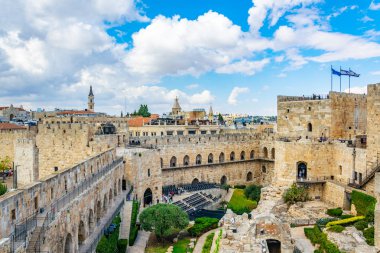 Sigarasız, iç avlu David kule Kudüs, İsrail