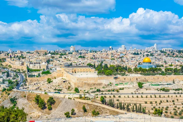 Jerusalén vista desde el monte de las aceitunas, Israel — Foto de Stock