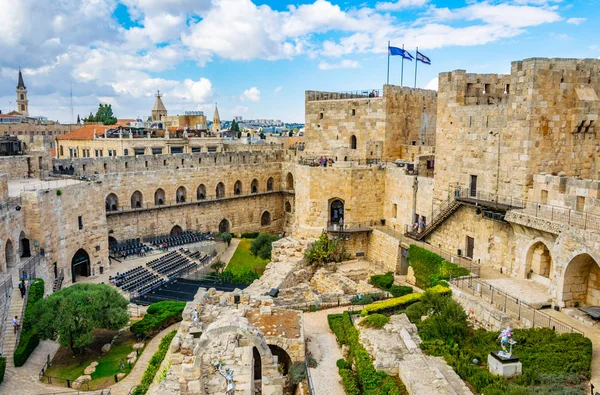 Pátio interno da torre de Davi em Jerusalém, Israel — Fotografia de Stock