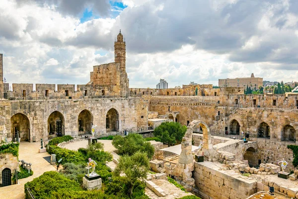Pátio interno da torre de Davi em Jerusalém, Israel — Fotografia de Stock