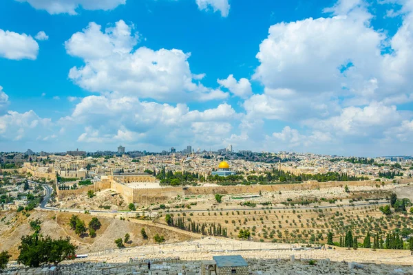 Jerusalén vista desde el monte de las aceitunas, Israel — Foto de Stock