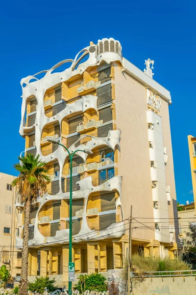 Residential houses and Bauhaus architecture of Tel Aviv, Israel — Stock Photo, Image