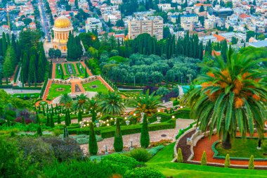 Haifa, İsrail Bahai bahçeleri gün batımı görünümü