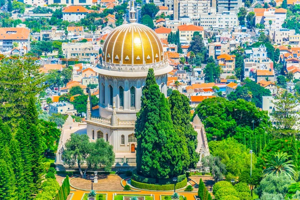 Shrine of the Bab at Bahai gardens in Haifa, Israel — Stock Photo, Image