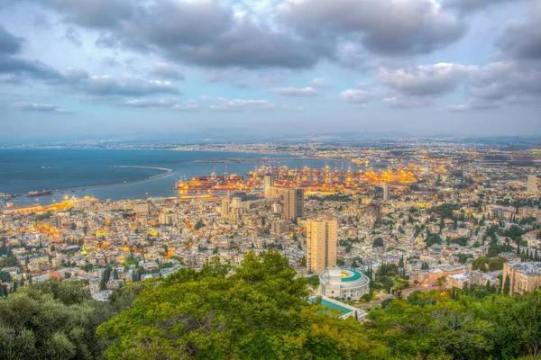 Sonnenuntergang Blick auf haifa, israel — Stockfoto