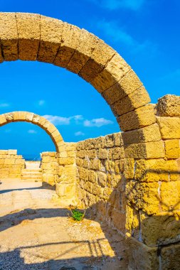 Caesarea İsrail'de eski hamam kalıntıları