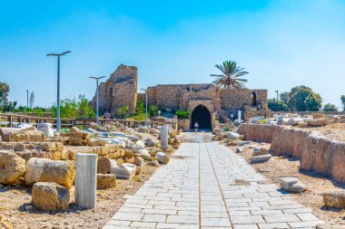 İsrail eski caesarea, Haçlılar şehrin kalıntıları