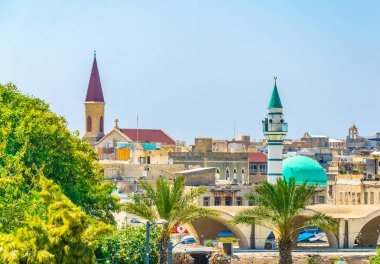 Akko Cityscape Al Jazzar Camii ve terra sancta hakim
