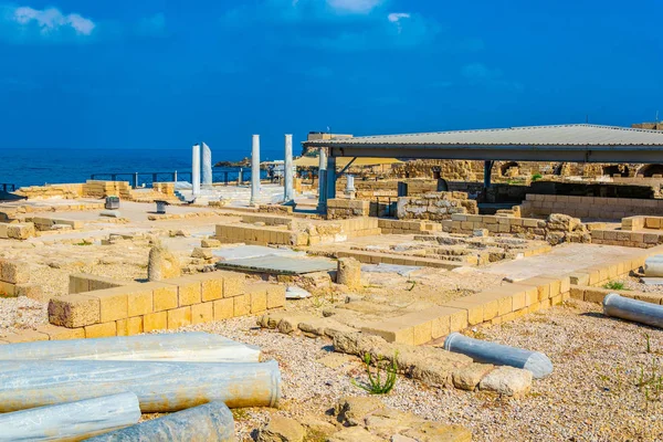Caesarea İsrail'de eski hamam kalıntıları