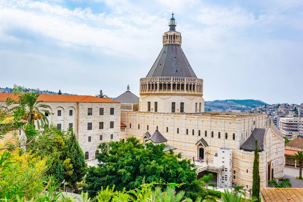 Paisaje urbano de Nazaret con Basílica de la Anunciación, Israel — Foto de Stock
