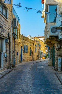 Tsfat/Safed, İsrail dar bir sokakta görünümünü