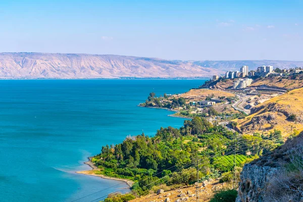 Letecký pohled na Tiberias z hora Arbel v Izraeli — Stock fotografie