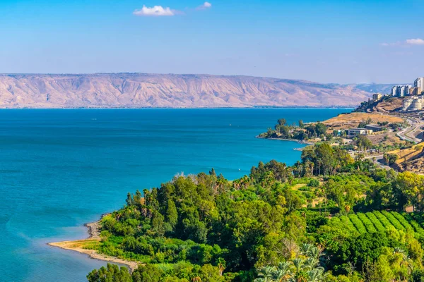 Letecký pohled na Tiberias z hora Arbel v Izraeli — Stock fotografie