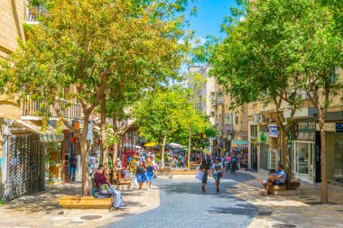 Kudüs, İsrail, 7 Eylül 2018: İnsanlar buradan geçen