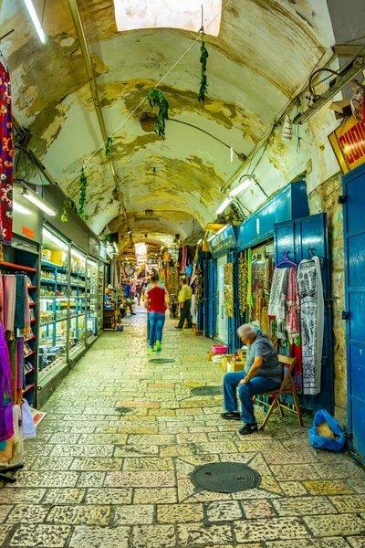 Kudüs, İsrail, 8 Eylül 2018: İnsanlar arasında gezinme — Stok fotoğraf