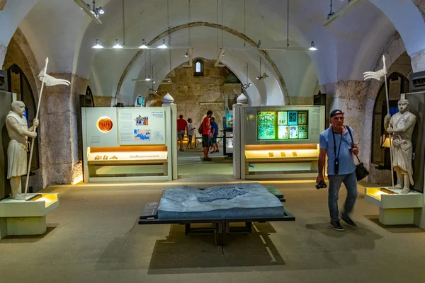 Єрусалим, Ізраїль, 8 вересня 2018: Історичний музей всередині o — стокове фото