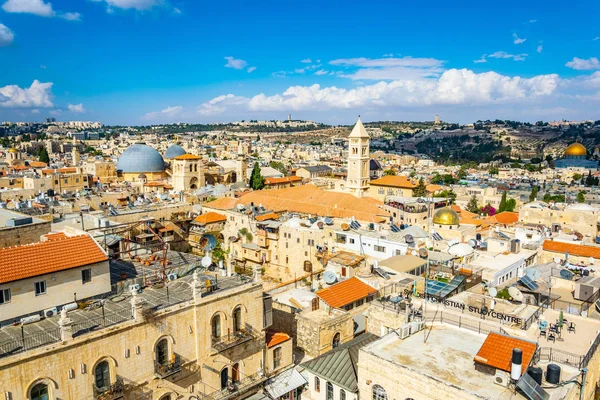 JERUSALEM, ISRAEL, 7 DE SEPTIEMBRE DE 2018: Espacio urbano de Jerusalén ingenio — Foto de Stock