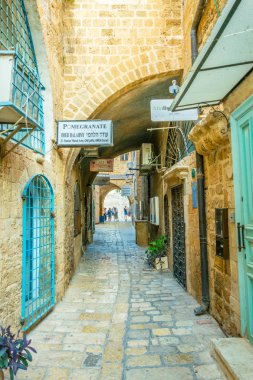 Tel Aviv, İsrail, 9 Eylül 2018: Eski dar sokakta