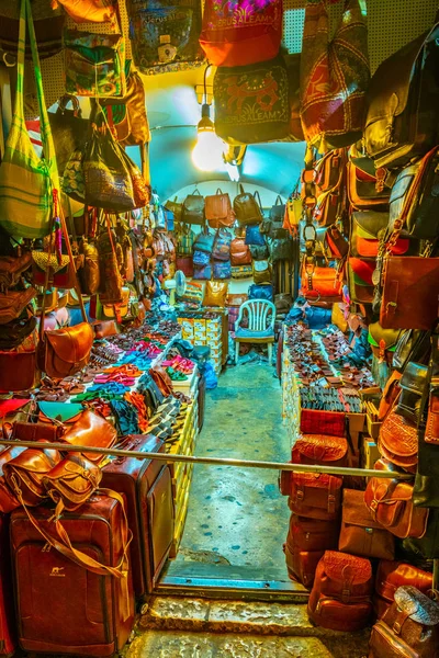 JERUSALEM, ISRAEL, SEPTEMBER 8, 2018: Night view of various shop — Stock Photo, Image