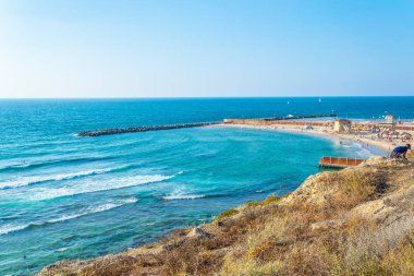 Tel Aviv, İsrail, 10 Eylül 2018: İnsanlar bir sunn tadını çıkarıyor
