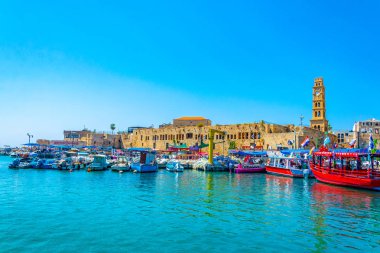 Acre, İsrail, 12 Eylül 2018: eski limanında demirleme tekneler 