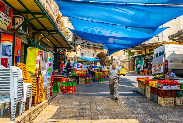 Nazareth, İsrail, 13 Eylül 2018: Dar bir sokakta görünümünü — Stok fotoğraf