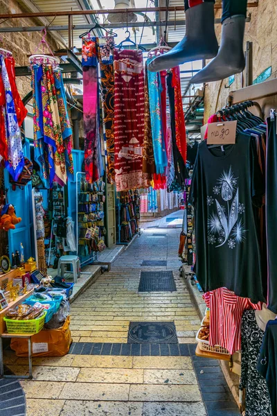 NAZARETH, ISRAEL, 13 DE SEPTIEMBRE DE 2018: Mercado callejero en el cente — Foto de Stock