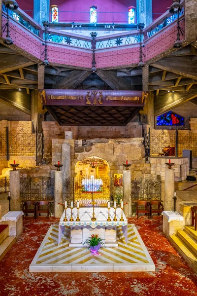 NAZARETH, ISRAEL, 13 de setembro de 2018: Interior da Basílica de um — Fotografia de Stock