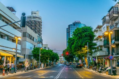 Tel Aviv, İsrail, 15 Eylül 2018: Gün batımı görünümü dizengoff s