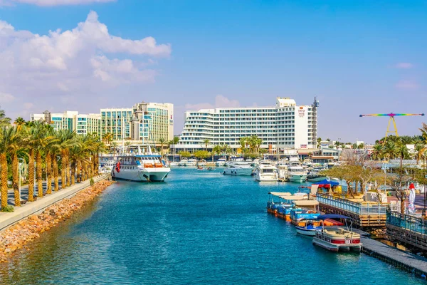 EILAT, ISRAEL, DEZEMBRO 30, 2018: Hotéis em Israel férias reso — Fotografia de Stock