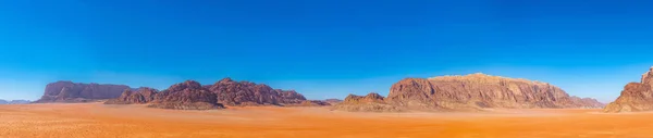 Paisaje del desierto del ron Wadi en Jordania —  Fotos de Stock