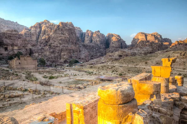 约旦Petra的Qasr al Bint — 图库照片